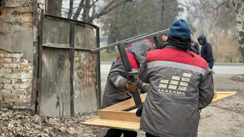 Мэрия Бишкека выселила бизнесмена-должника - не платил городу аренду