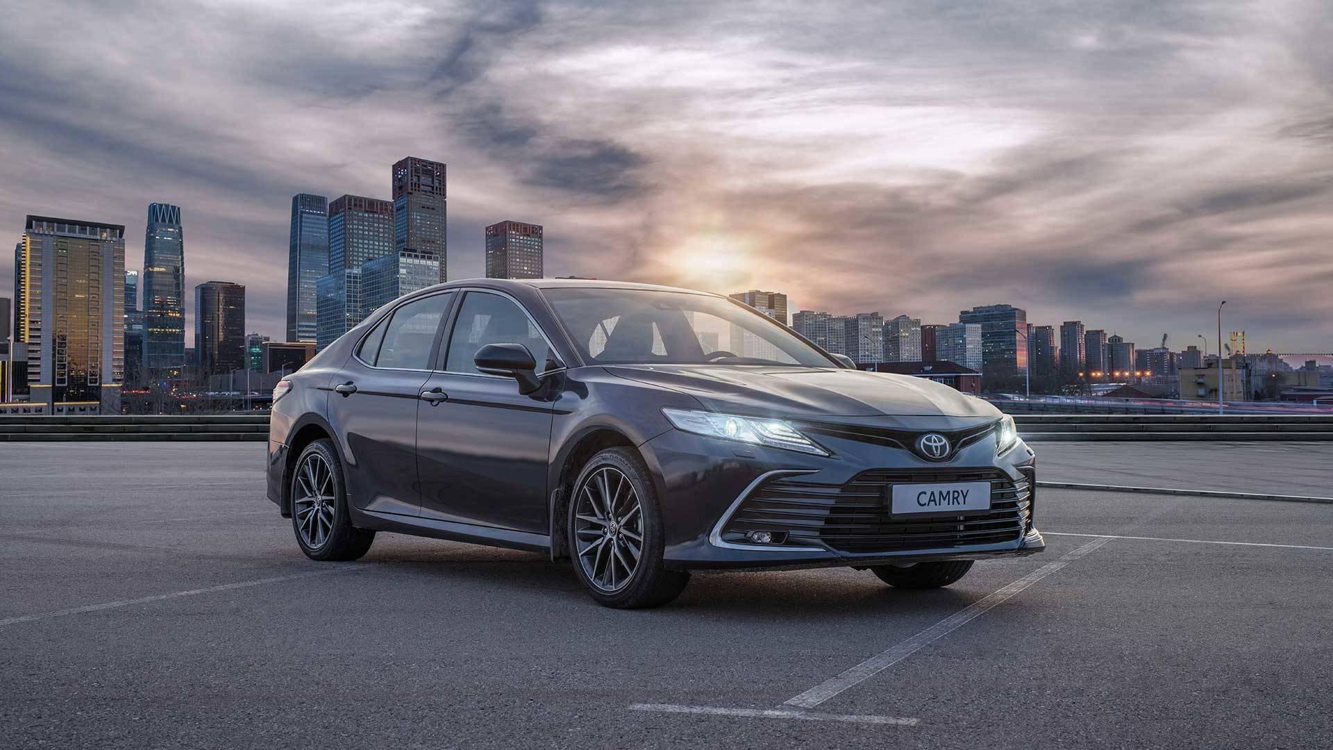 В Кыргызстан ввезли Toyota Camry, не оплатив 1.4 млн сомов таможенных пошлин