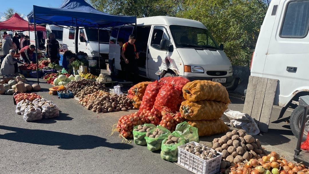 Госантимонополия рекомендовала продавцам на ярмарке снижать цены на социально значимые товары