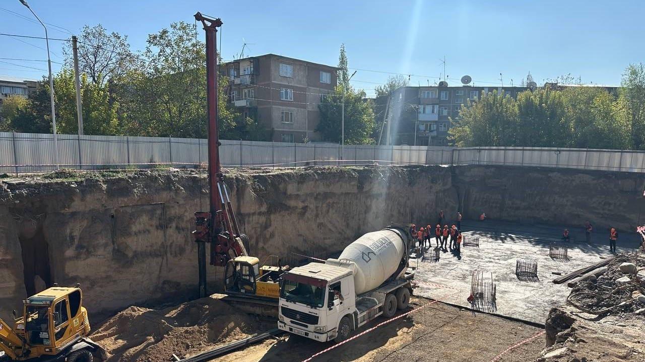 В Оше начали строительство девятиэтажного жилого дома – часть квартир передадут прокурорам