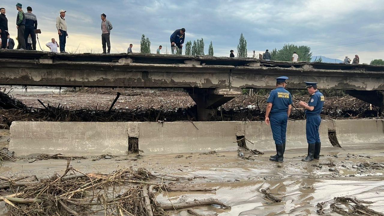 При сходе селя в Ноокатском районе погибло пять человек – введен режим ЧС