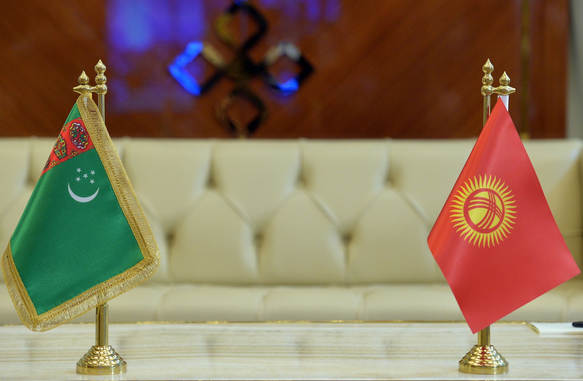 Бизнесмены Кыргызстана и Туркменистана обсудили нефтехимию, производство стройматериалов и продуктов