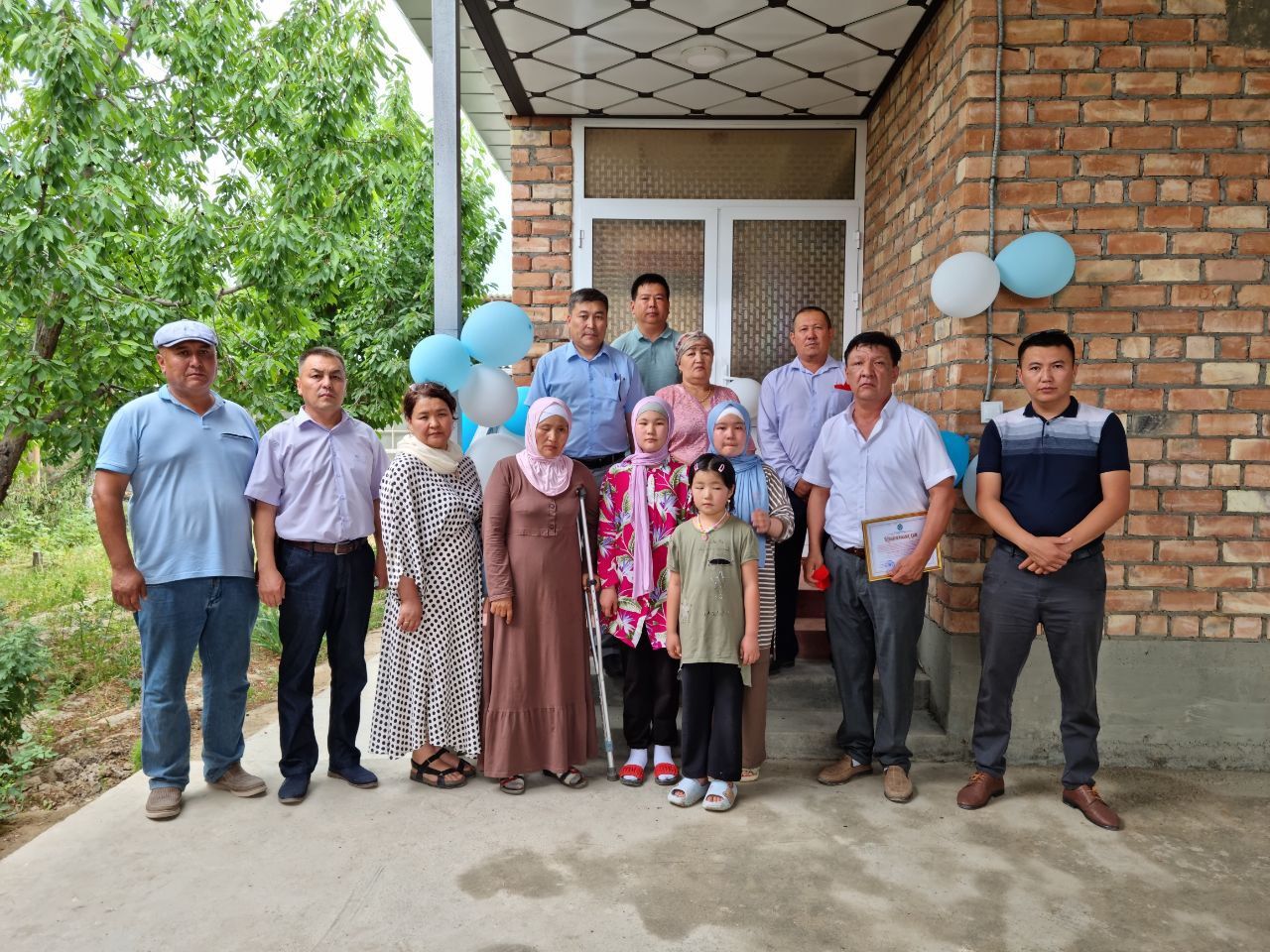 Банк KICB приобрел дома пострадавшим семьям во время вооруженного конфликта на кыргызско-таджикской границе