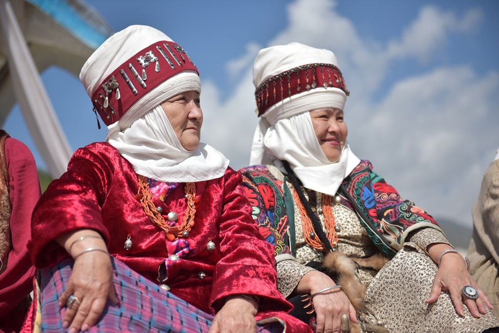 Алтайские предприниматели хотят сотрудничать с этно-дизайнерами из Кыргызстана