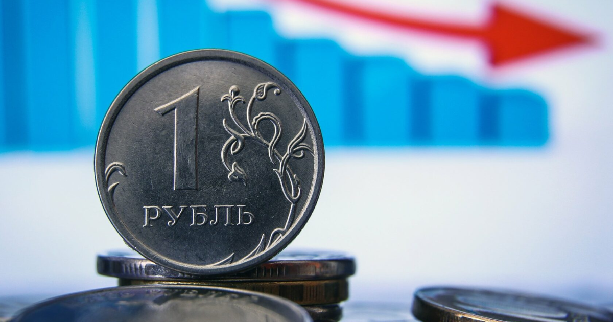 Рубль потерял к сому 1.8% стоимости – официальные курсы валют
