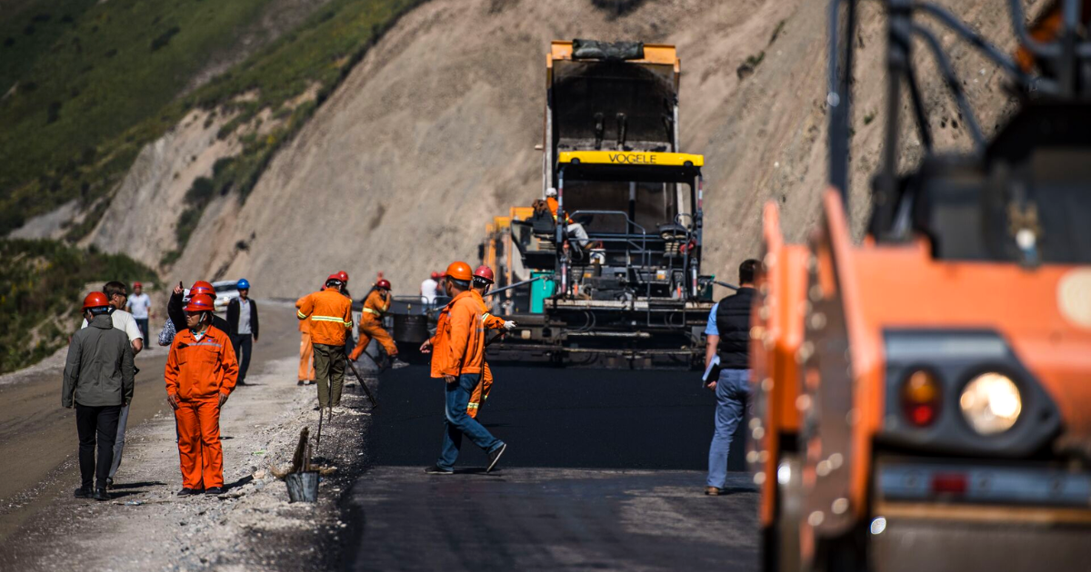 За день до дедлайна – министр транспорта отчитался о завершении ремонта дороги в Ноокате