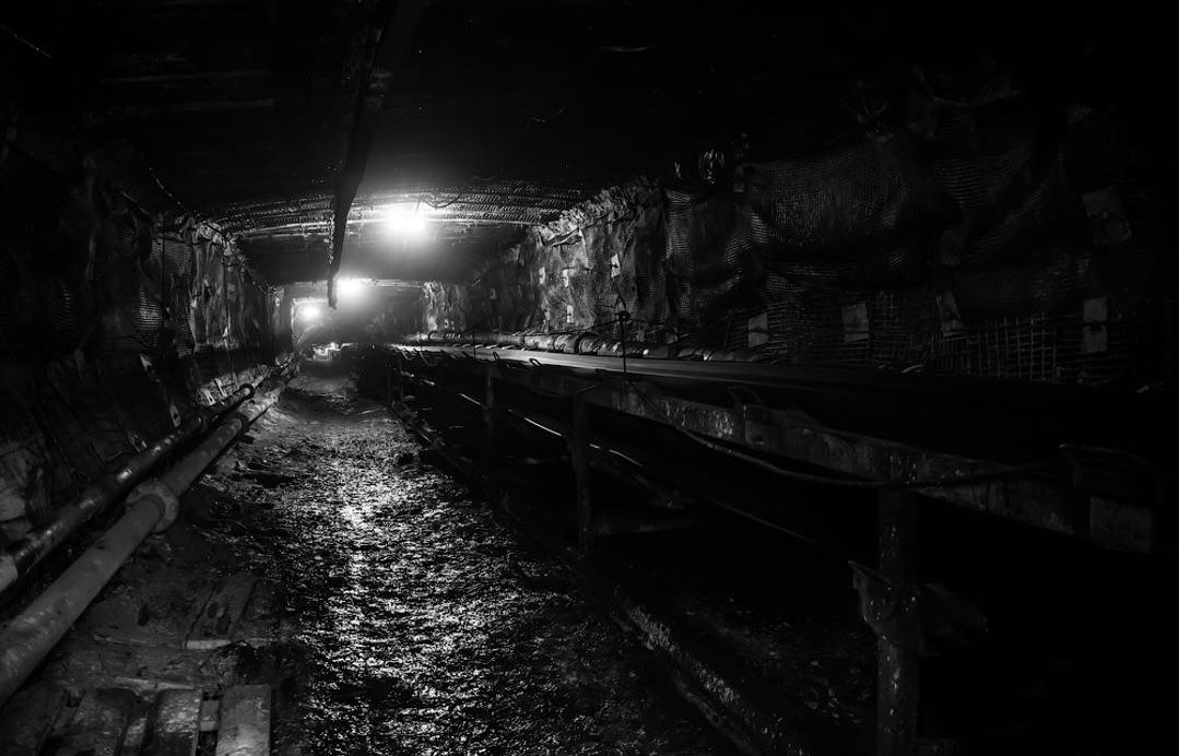 Число погибших при взрыве на шахте в Казахстане увеличилось до 32