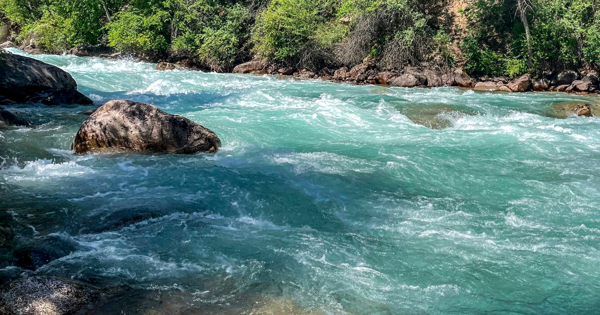 Водные ресурсы кыргызстана. Ущелье Чычкан. Река Чычкан. Гавайи Кыргызстан Токмак.