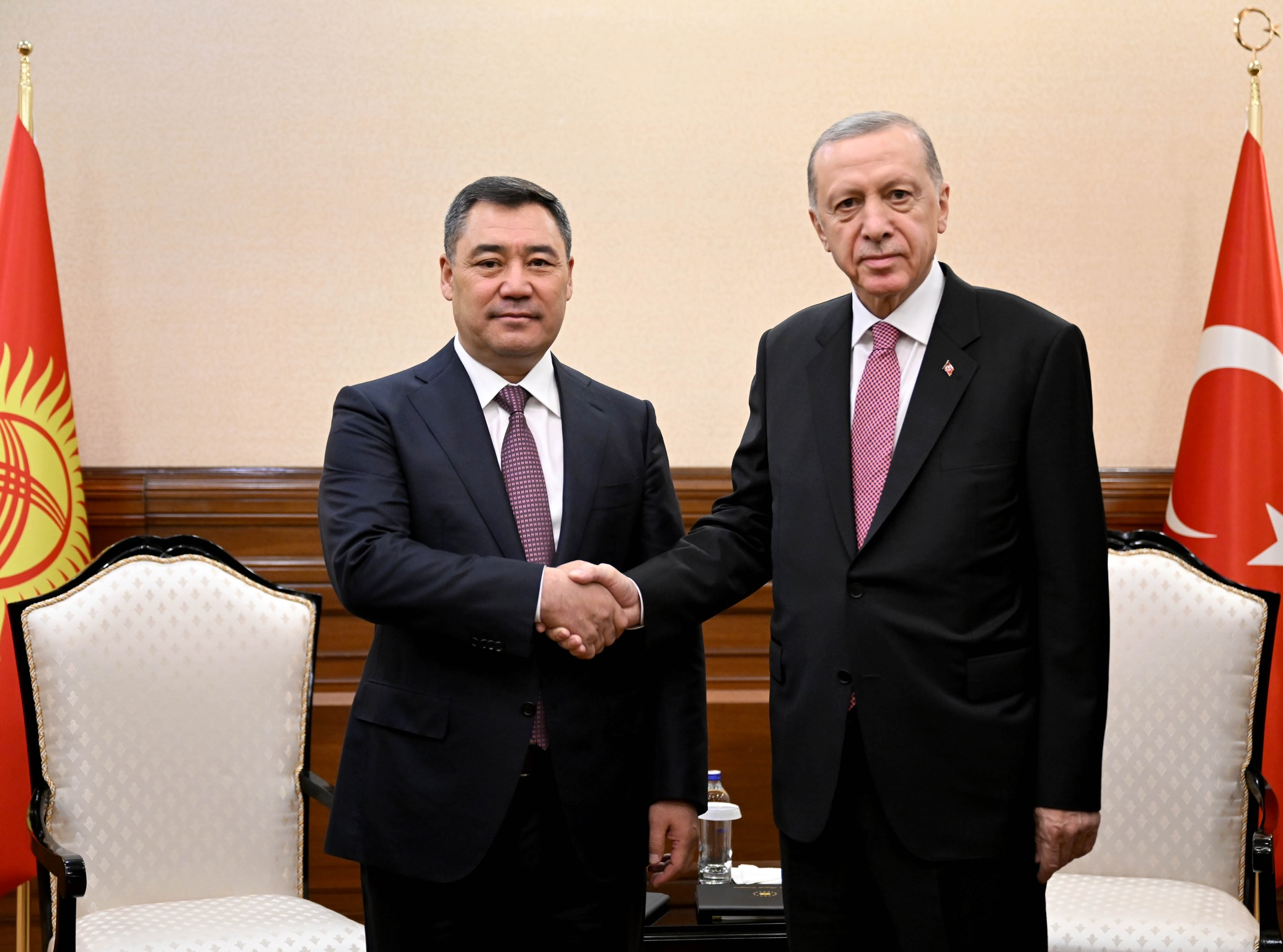 Жапаров в Астане встретился с Эрдоганом — о чем говорили президенты КР и Турции
