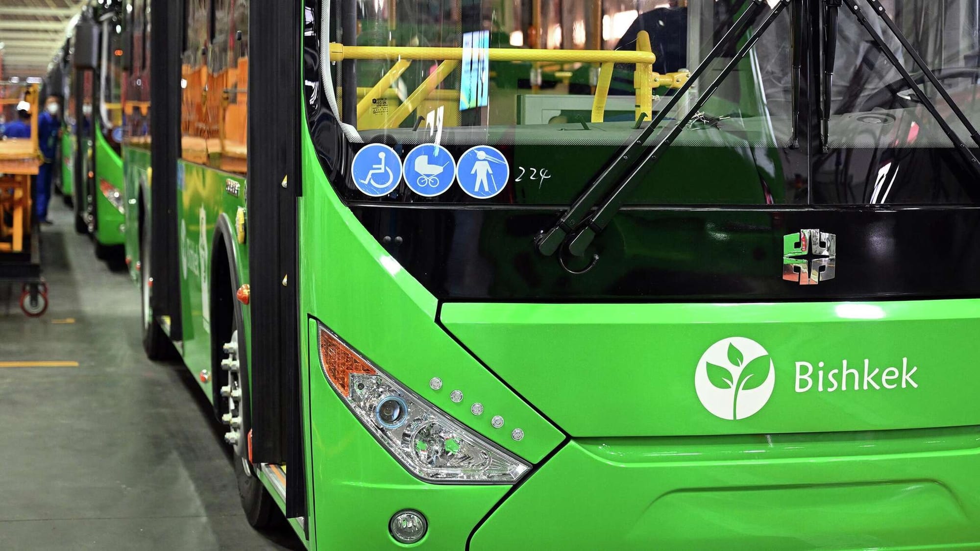 На покупку автобусов для Бишкека предусмотрено 8.8 млрд сомов