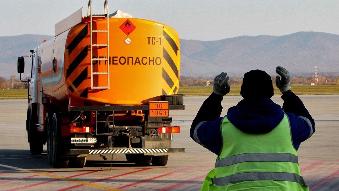 Кыргызстан за девять месяцев импортировал более 400 тысяч тонн бензина