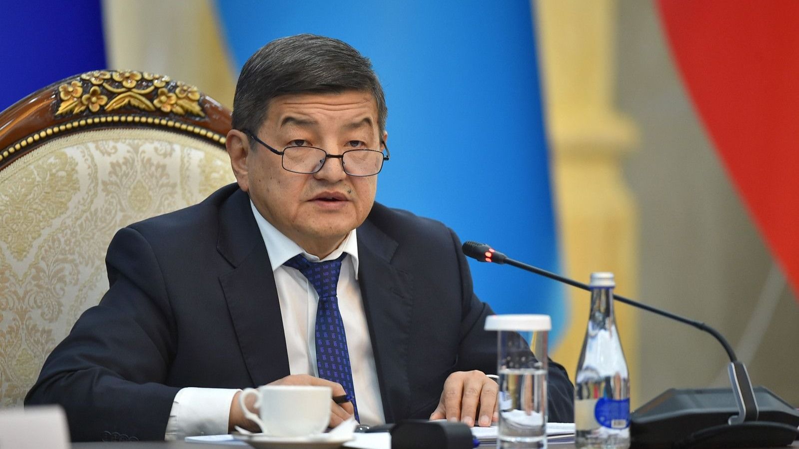 Кыргызстан и Таджикистан планируют решить вопросы по границе до нового года - Акылбек Жапаров