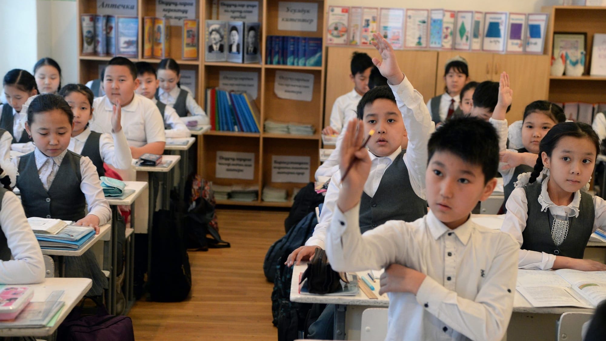 Депутаты ЖК отклонили соглашение о выделении $40 млн от АБР для школьной реформы в Кыргызстане