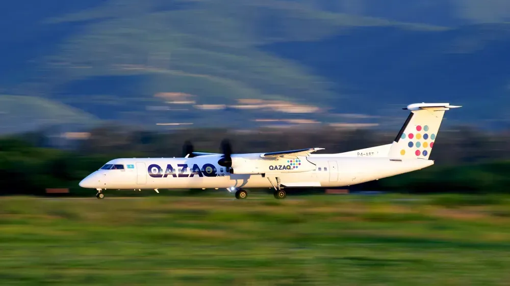 Казахстан не смог продать авиакомпанию Qazaq Air