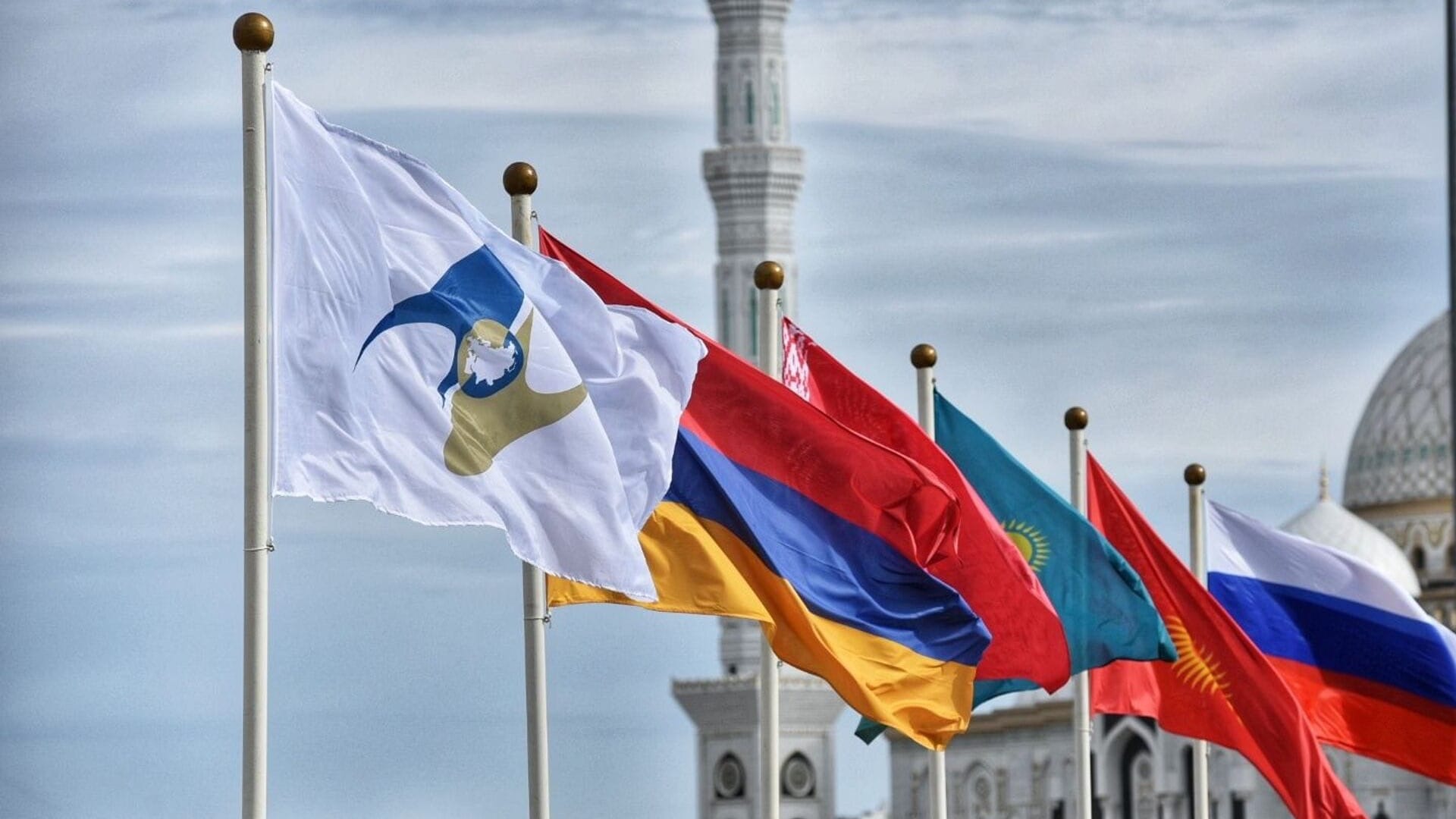 По росту ВВП Кыргызстан – на третьем месте среди стран ЕАЭС