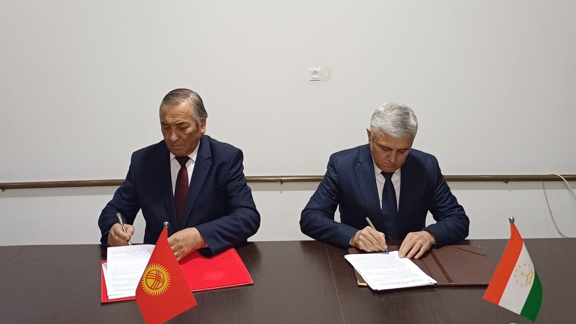 Кыргызстан и Таджикистан согласовали 47 км границы