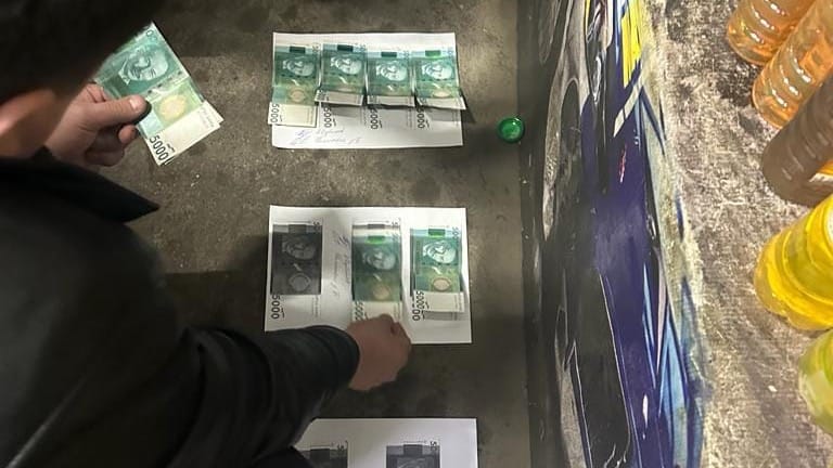 Главный бухгалтер Кара-Сууской районной администрации задержан за вымогательство