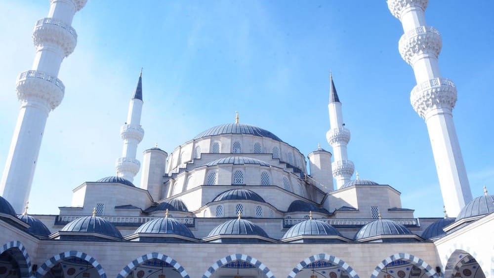 ЖК принял закон о деятельности религиозно-благотворительного фонда в первом чтении