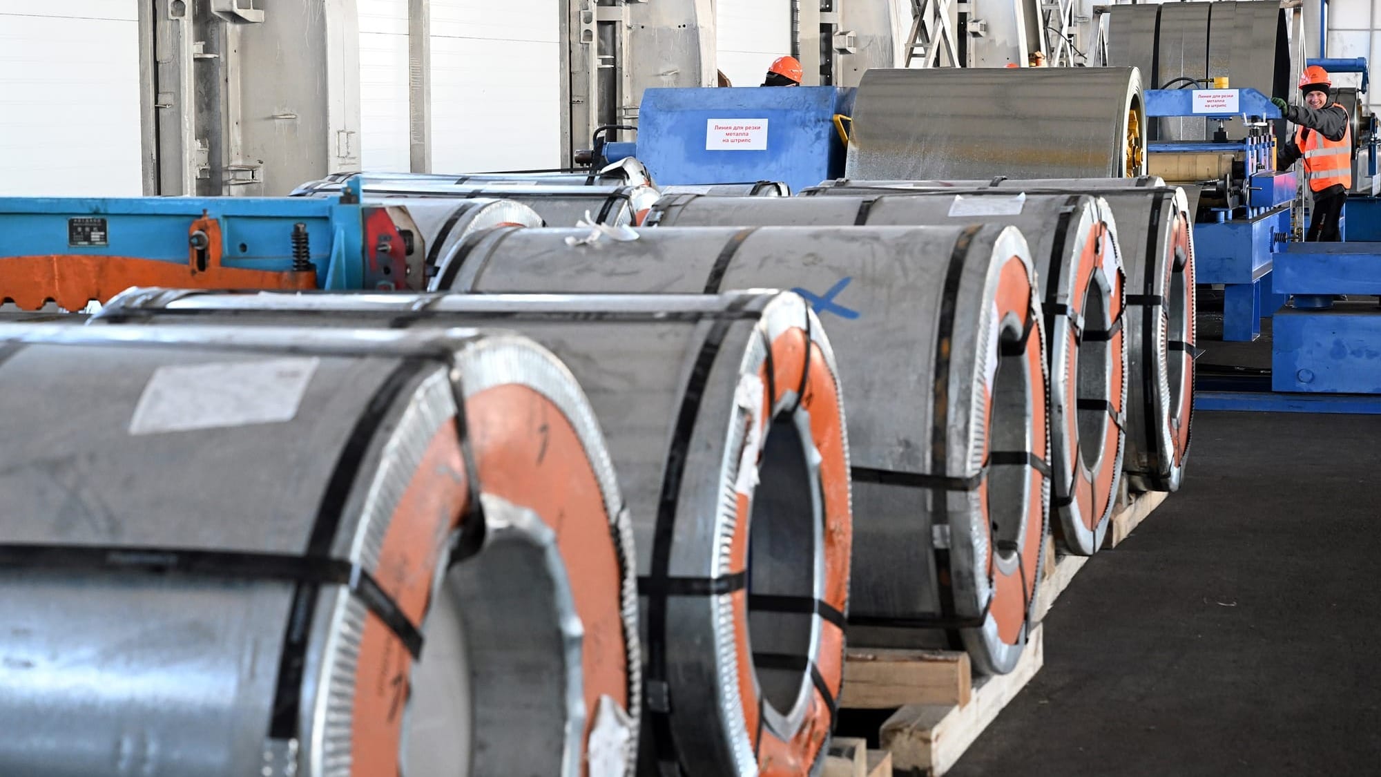 Промышленное производство в Кыргызстане за год выросло на 2.7%