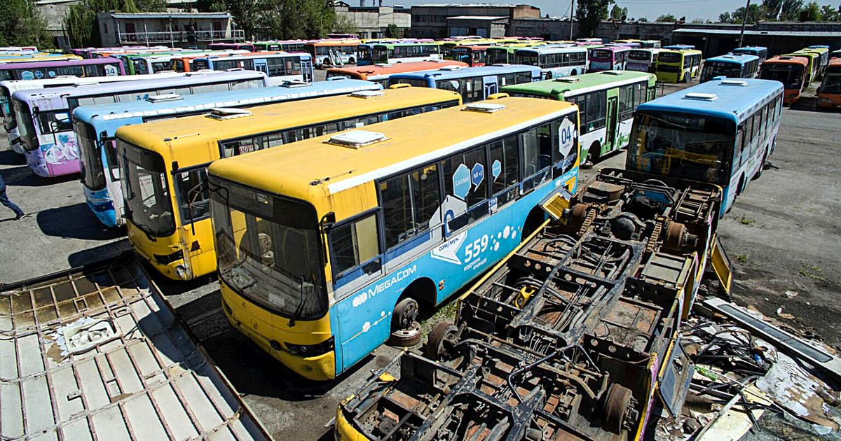 Мэрия Бишкека избавилась от 386 старых автобусов – бюджет города получил 21.4 млн сомов