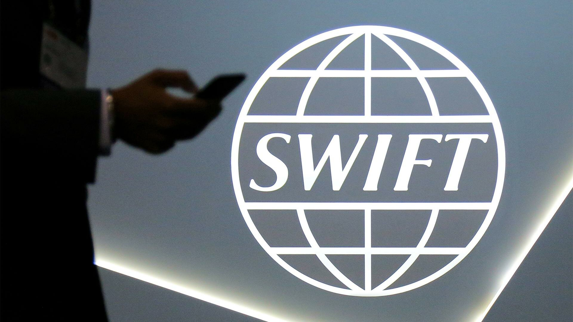 Что будет со SWIFT и VISA, если против КР введут санкции? Ответ НБ КР