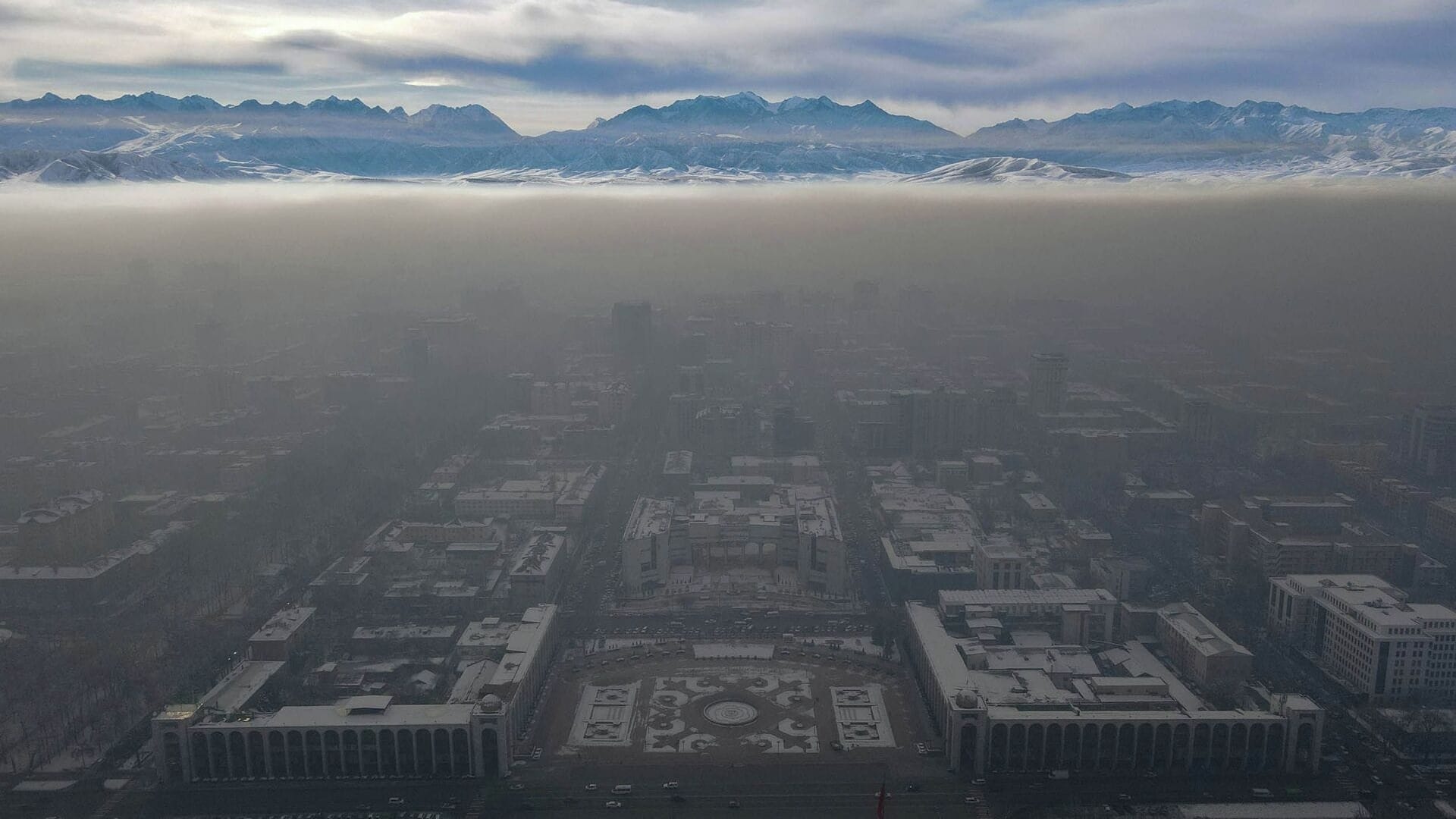 Кабмин утвердил план по улучшению качества воздуха в Бишкеке