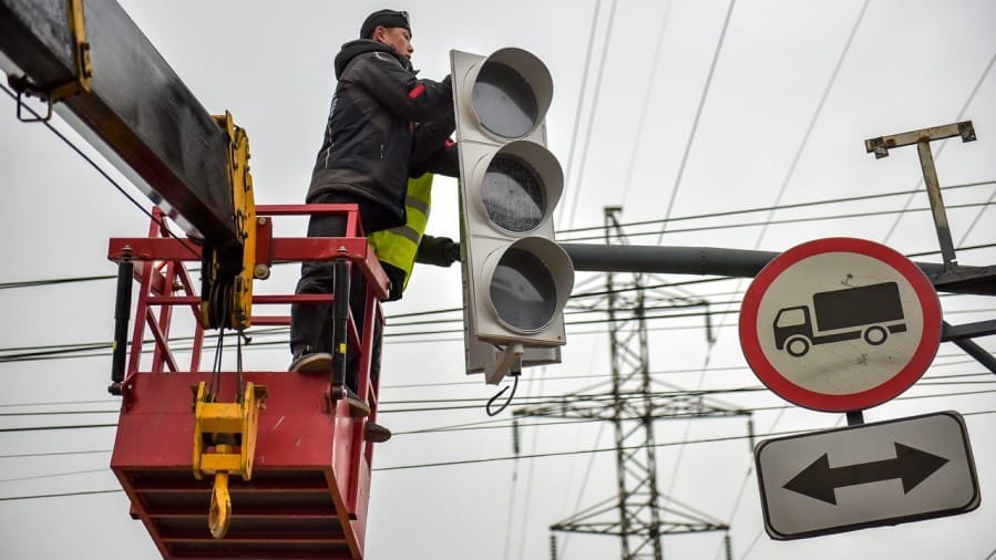 На умные светофоры в Бишкеке мэрия потратит 508 млн сомов