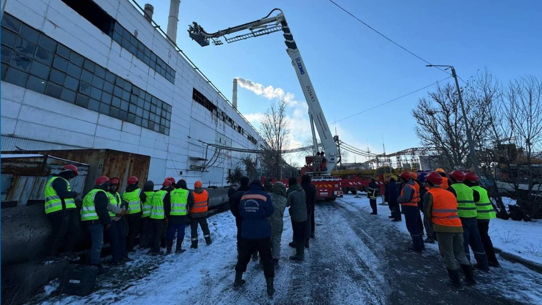 Авария на ТЭЦ: строительные компании КР предоставили технику и рабочих