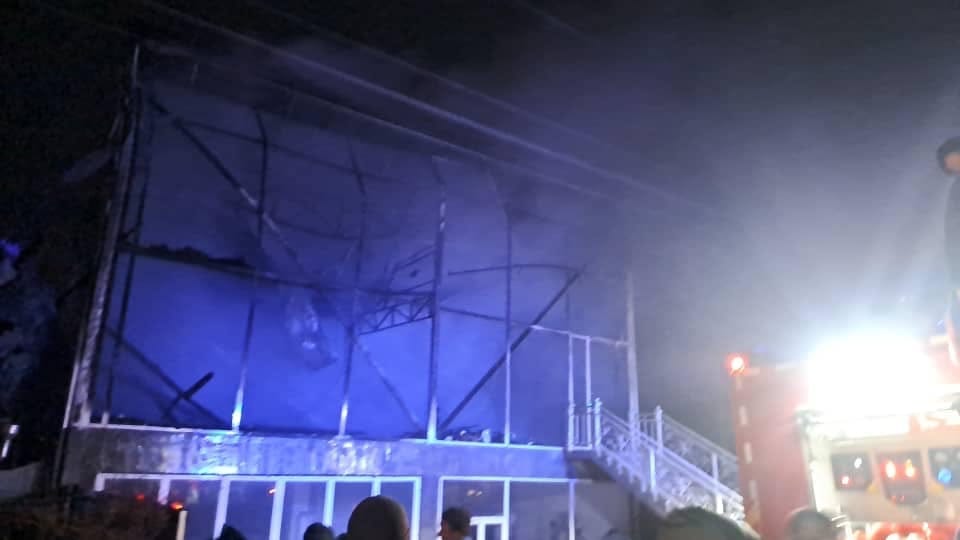 В торговом центре Баткенской области произошел крупный пожар