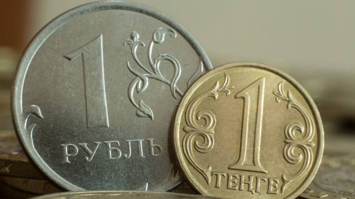 Рубль и тенге подешевели к сому – официальные курсы валют