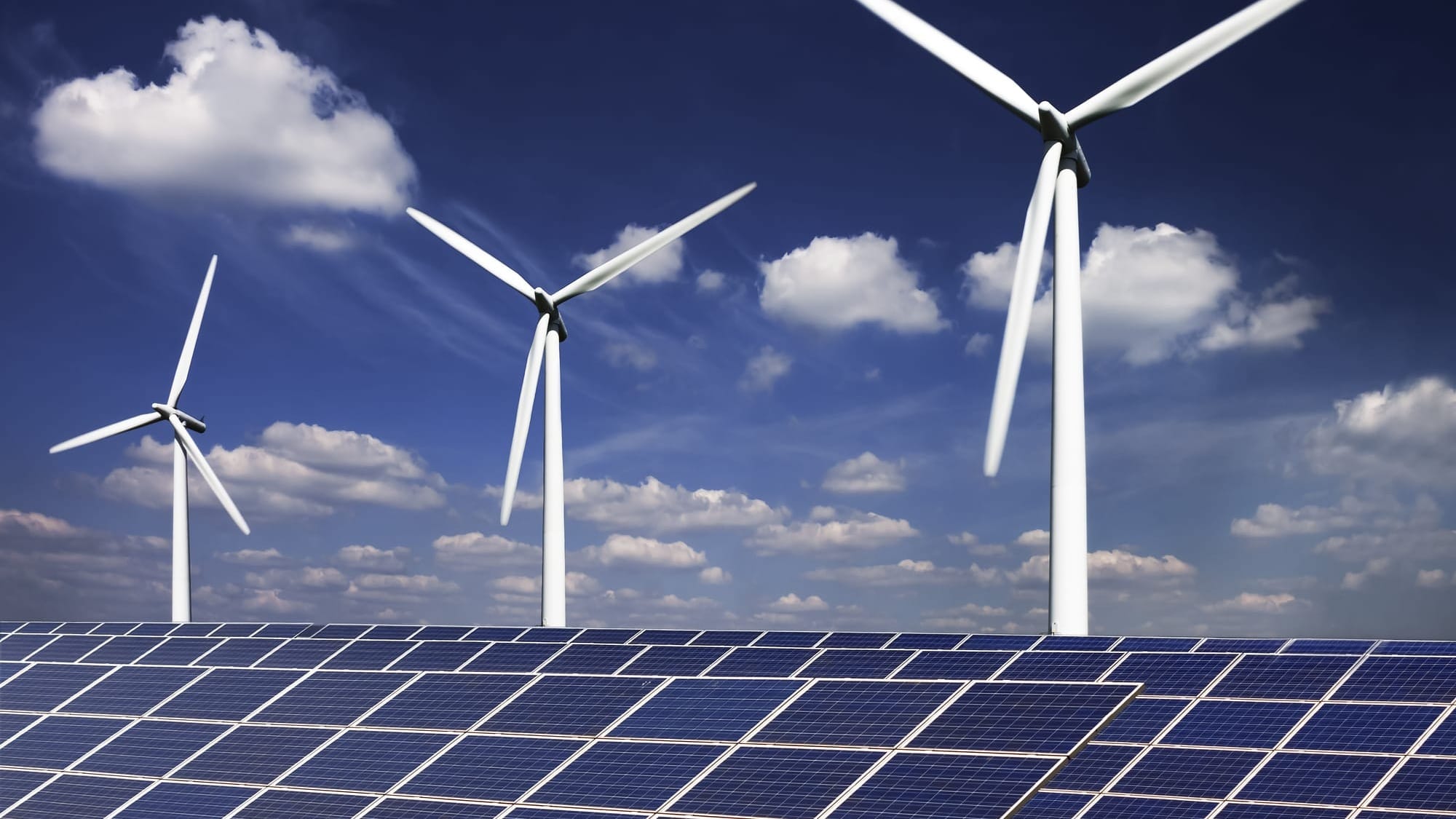 Китайская майнинговая компания построит в КР солнечную и ветровую электростанции