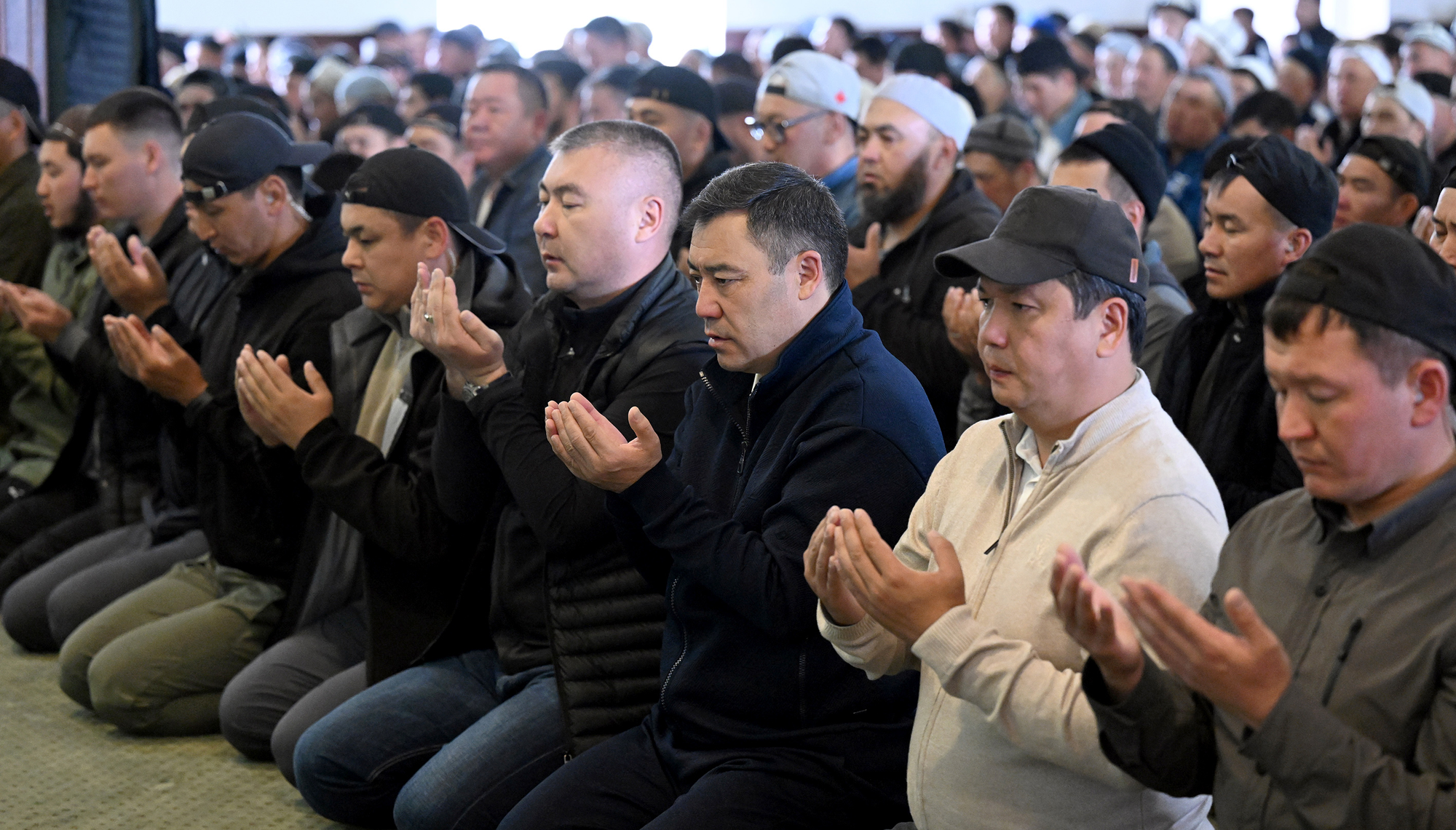 Верю, что мы превратим страну в развитое государство — Жапаров поздравил кыргызстанцев с началом месяца Рамазан