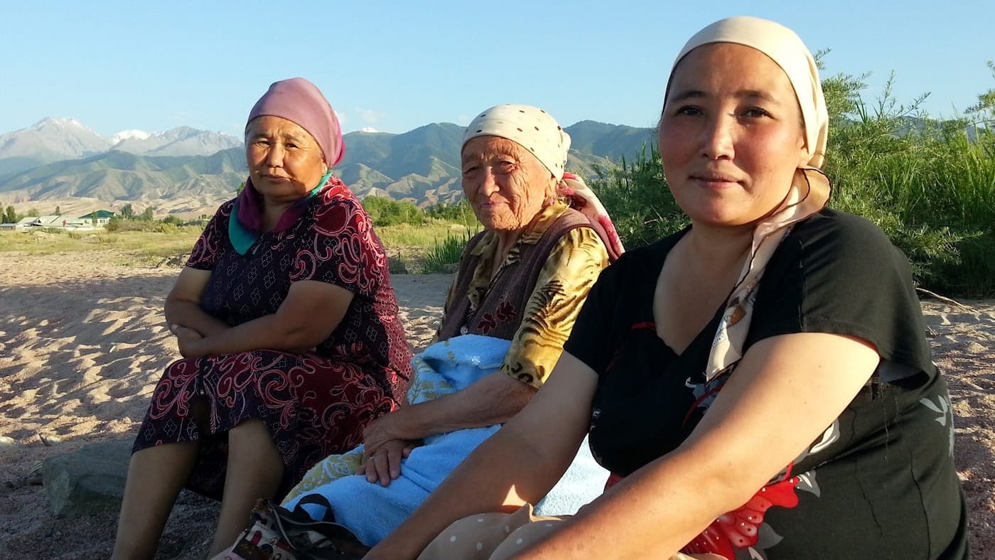 Кыргызстан остался во второй сотне в рейтинге Всемирного банка «Женщины, бизнес и закон»