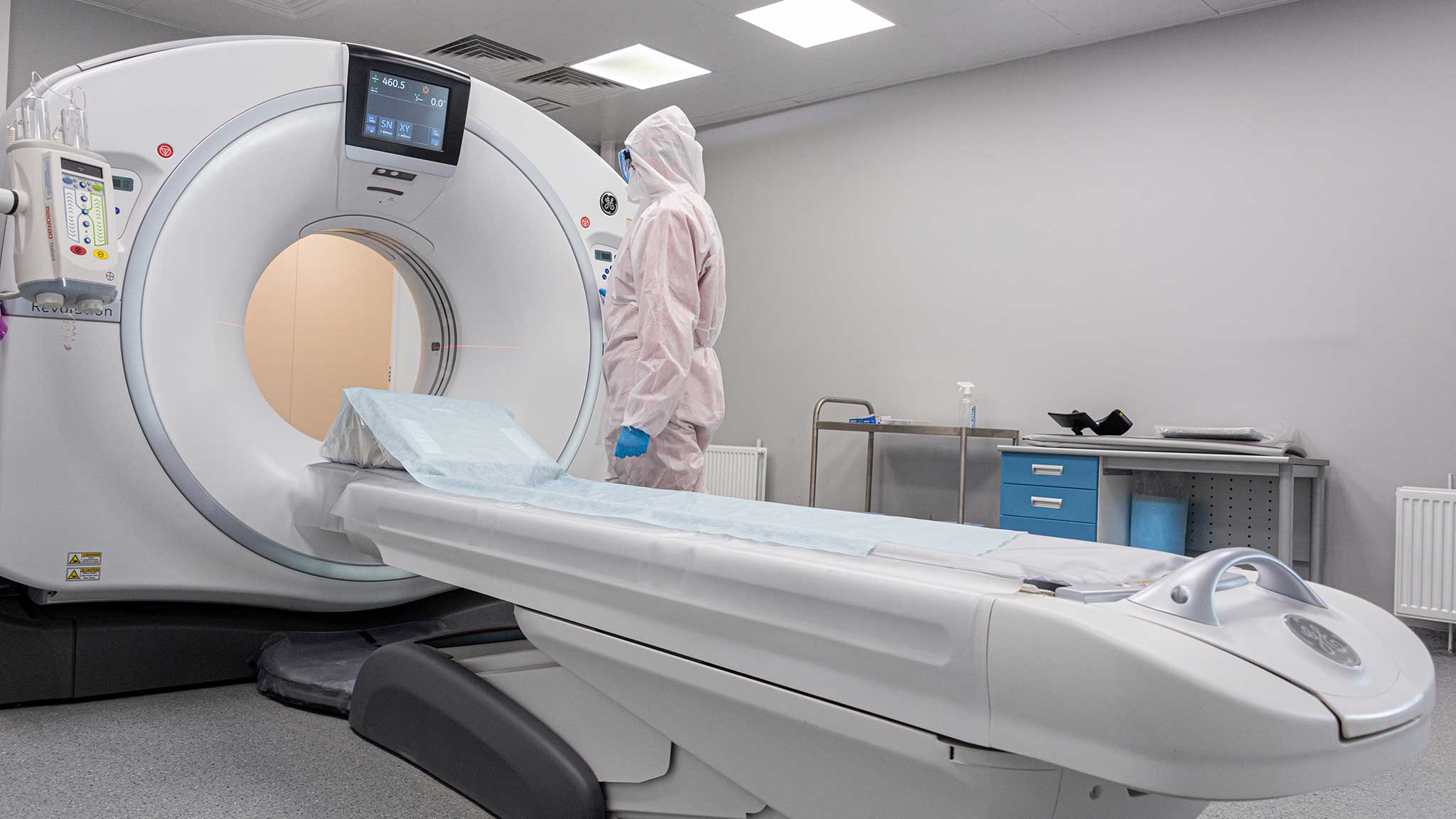 Частные клиники в КР снизили цены на МРТ до 20% после бесед с ГКНБ