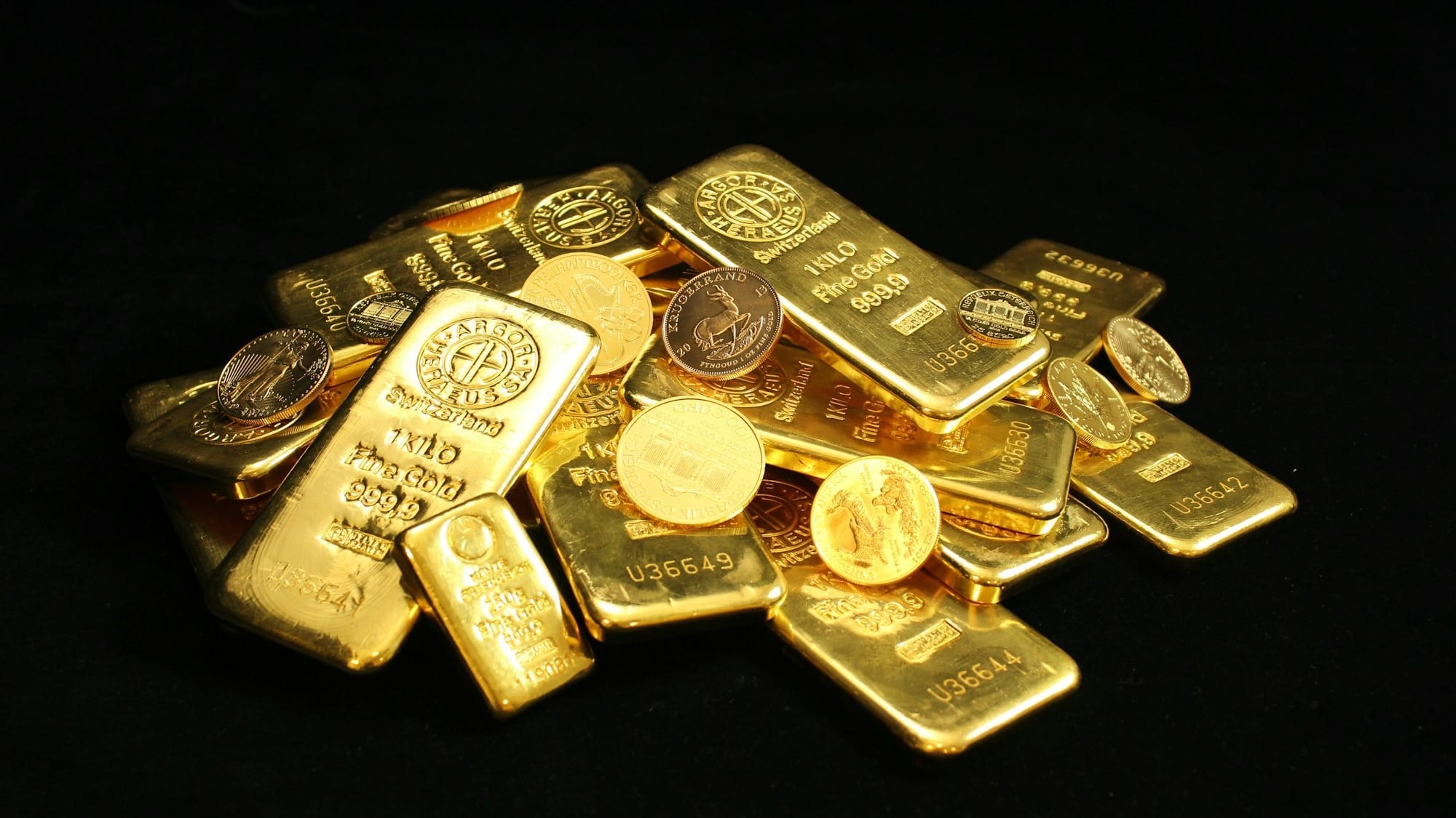 В апреле 2024 года начнется продажа кыргызского золота за рубеж