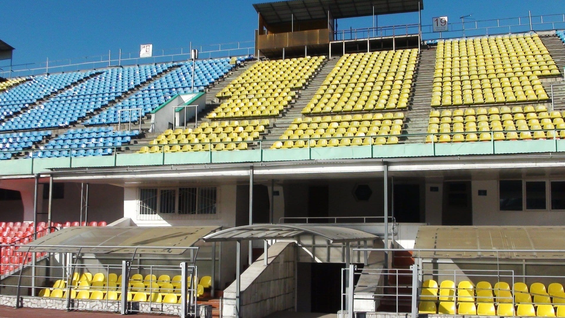 Глава КФС анонсировал капремонт 12 стадионов, включая стадион им. Омурзакова