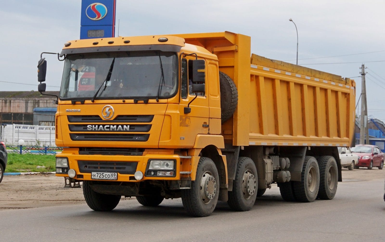 С водителей грузовиков в Чуйской области взыскали штрафов на 3.1 млн сомов с начала года