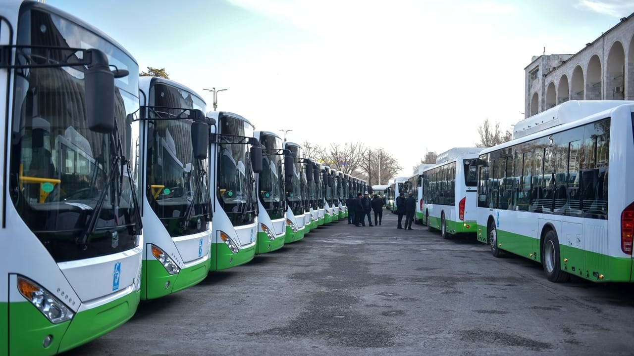 Кыргызстан за два года приобрел более 1.5 тысячи автобусов – на какие деньги?