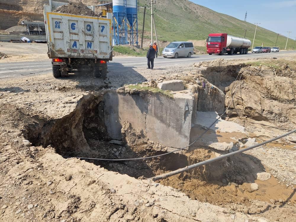 Затопленные дороги расчищены, ведутся восстановительные работы – глава Минтранса