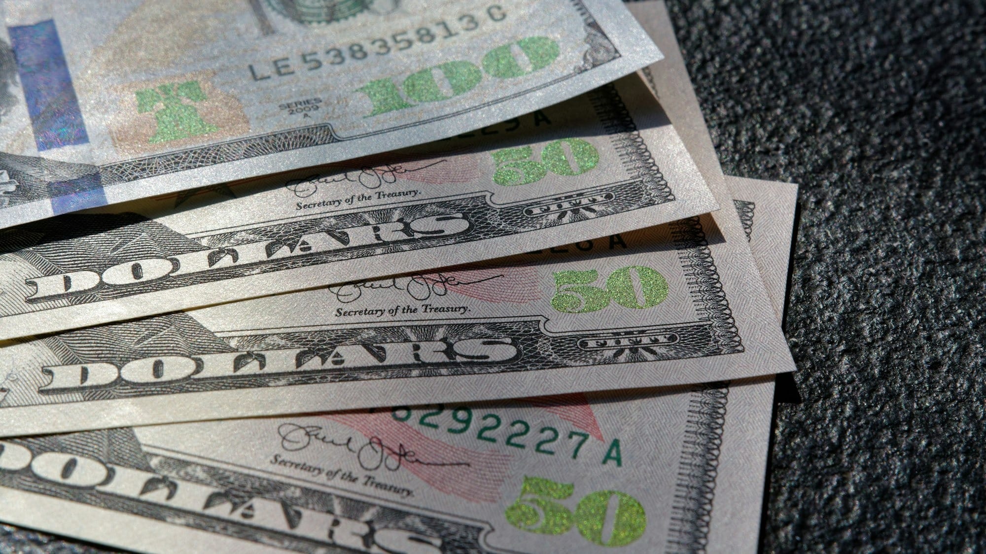 За прошедшую неделю комбанки КР купили на валютных торгах более $36.45 млн
