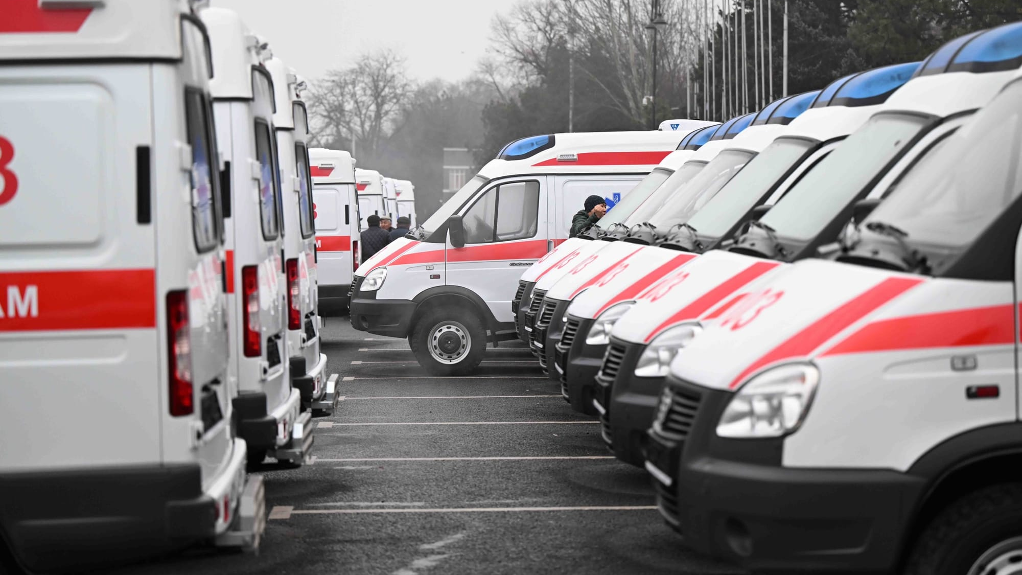 Кыргызстан попросил у ЕФСР $3 млн на покупку 100 машин скорой помощи