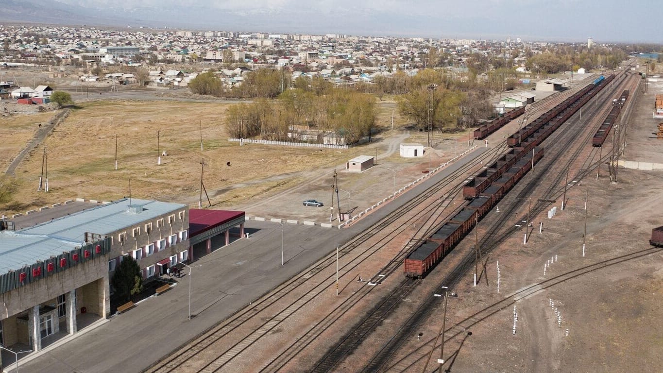В будущем будет построена железная дорога до Каракола – Садыр Жапаров