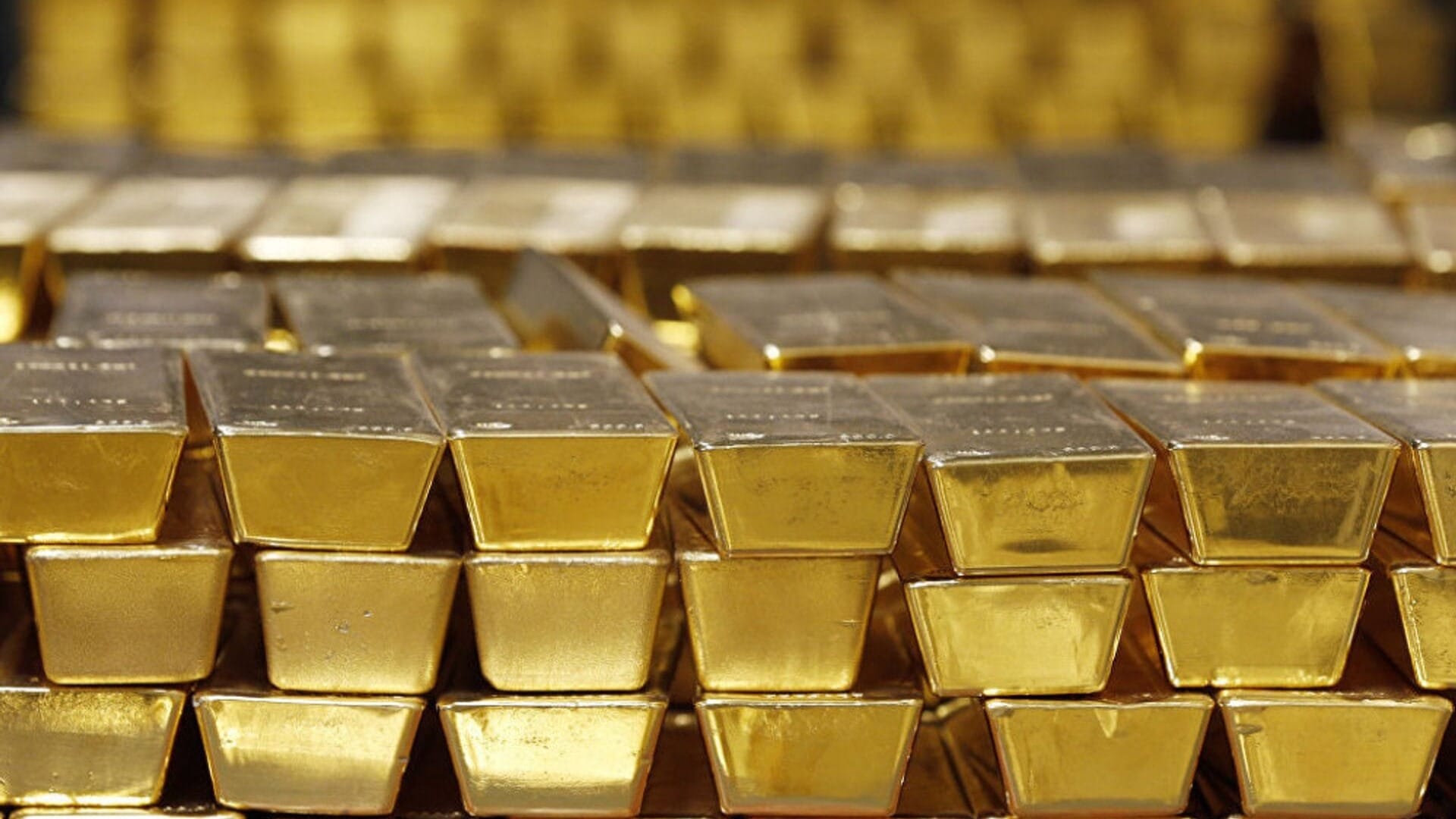 Объем золотовалютных резервов КР находится на исторически максимальных значениях – глава Нацбанка