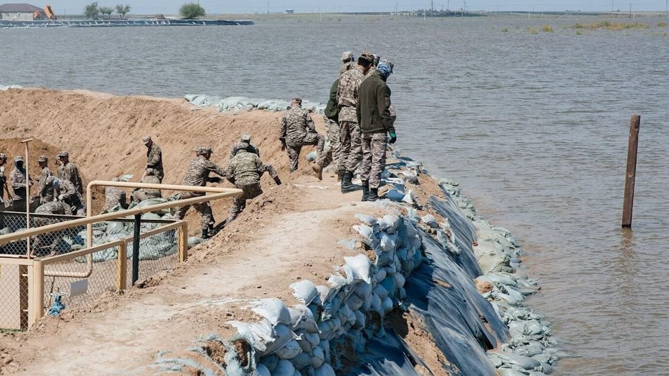 ЕАБР направил $1 млн на устранение последствий паводков в Казахстане