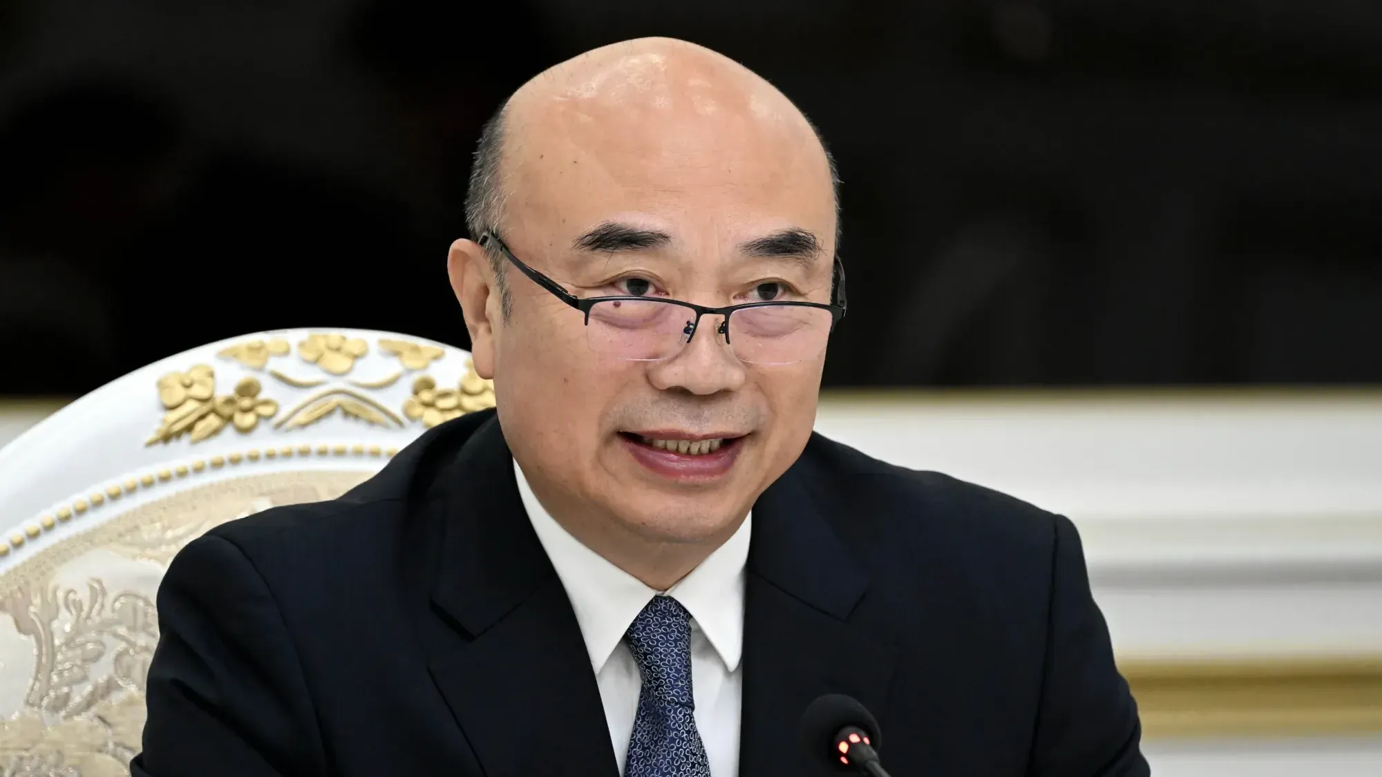 Власти Китая поддержат инвестиции крупных китайских компаний в Кыргызстан – Лю Гочжун