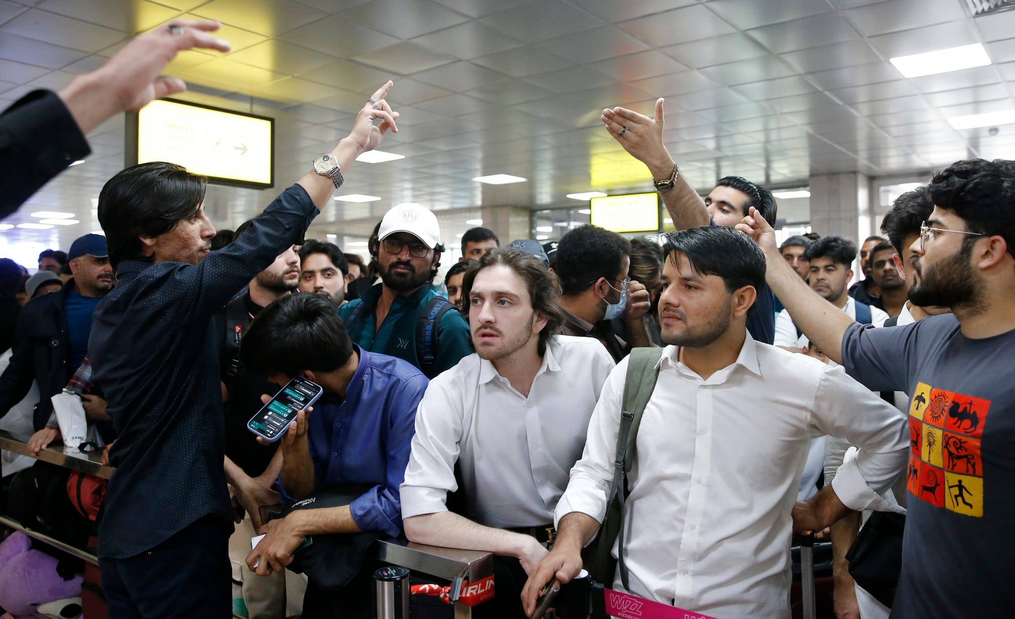 Аэропорт «Манас» прокомментировал ситуацию с гражданами Пакистана
