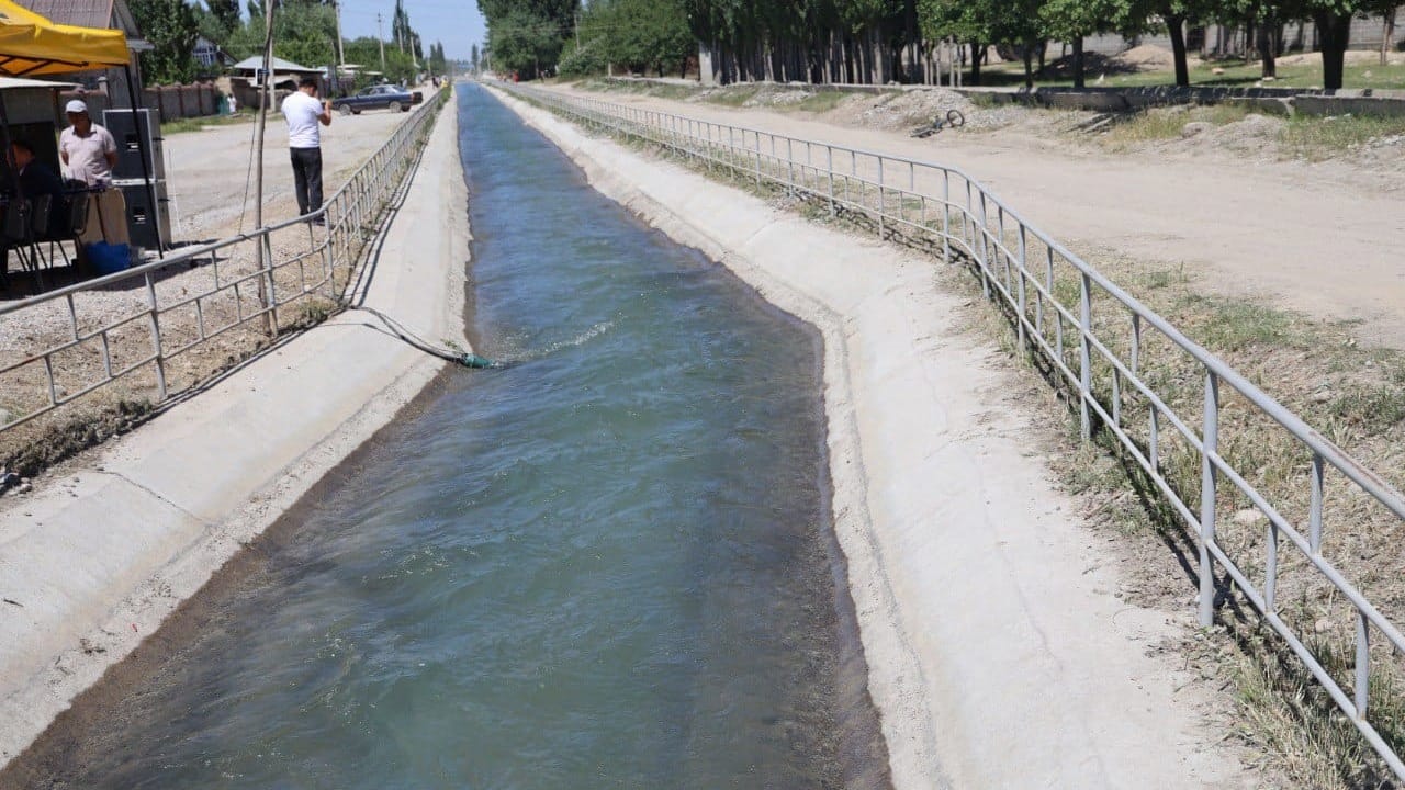В Баткенской области ввели в эксплуатацию новый водоканал Р-4 – он обошелся в 480 млн сомов