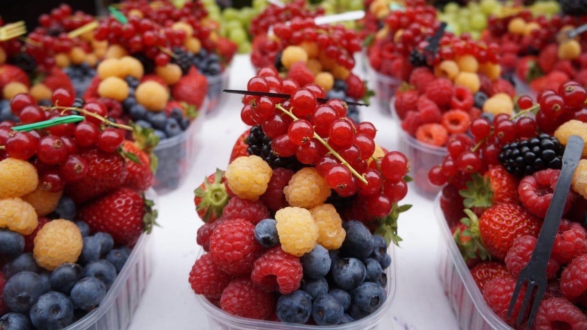 Кыргызстан хочет увеличить объем экспорта фруктов и ягод до $1 млрд