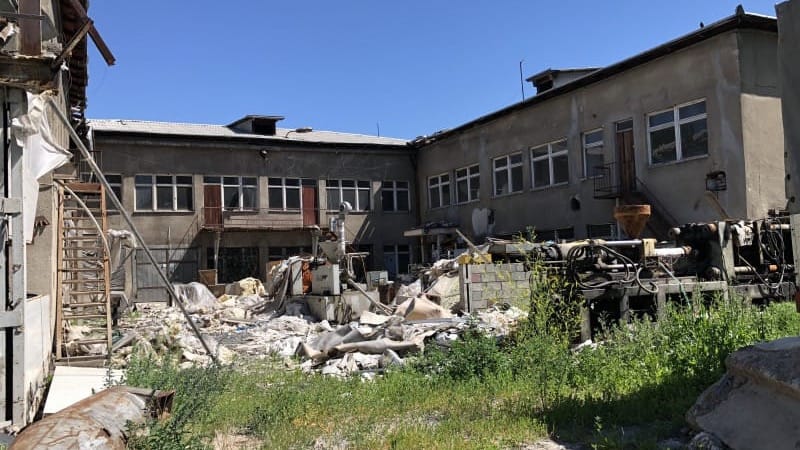 Мэрия Бишкека выселяет арендатора завода – на его месте будет детский сад
