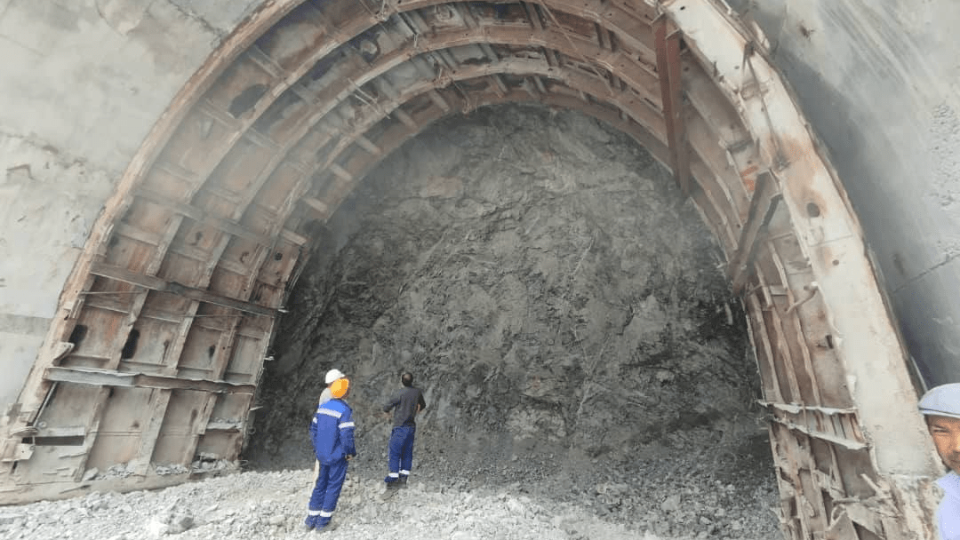 Минэнерго отчиталось о строительстве тоннелей, дорог и ЛЭП на Камбар-Атинской ГЭС-1